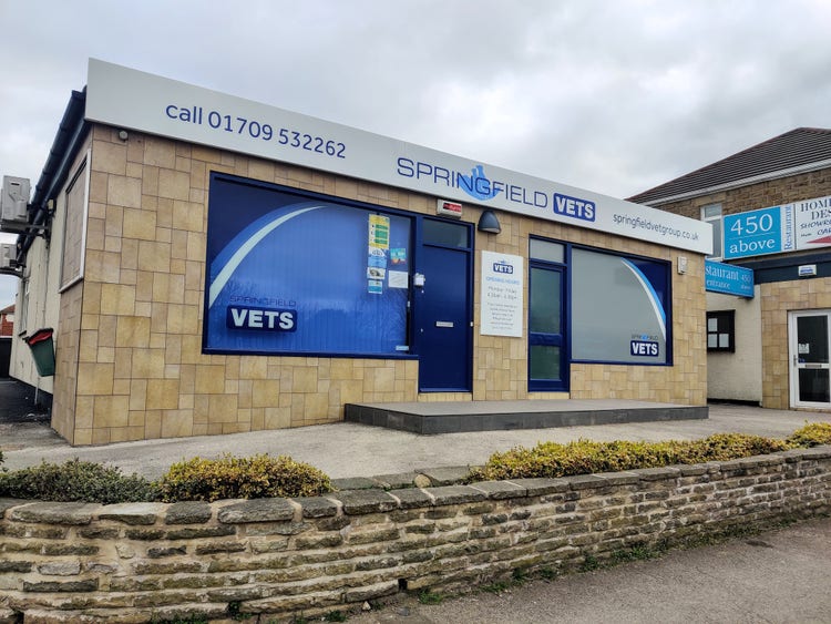 Front view of the Springfield Veterinary Group Wickersley building